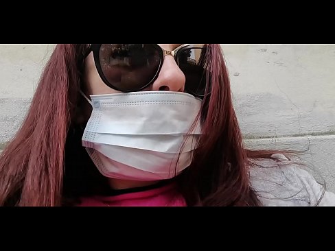 ❤️ Nicoletta se pomstí svému sousedovi a vyčůrá se mu do garáže (Speciál Covid19 Italská karanténa) ☑ Jen porno u nás ❌