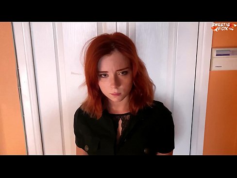 ❤️ Ochranka potrestala krásnou ženu za krádež v obchodě - sperma v ústech ☑ Jen porno u nás ❌